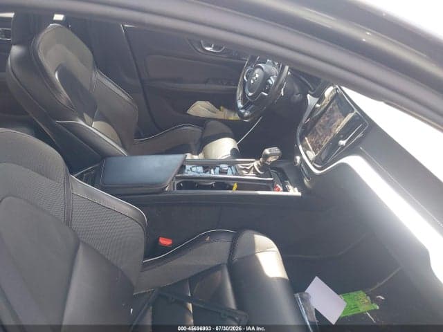 2020 VOLVO S60 T6 R-DESIGN 5