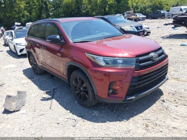 2019 TOYOTA HIGHLANDER SE 1