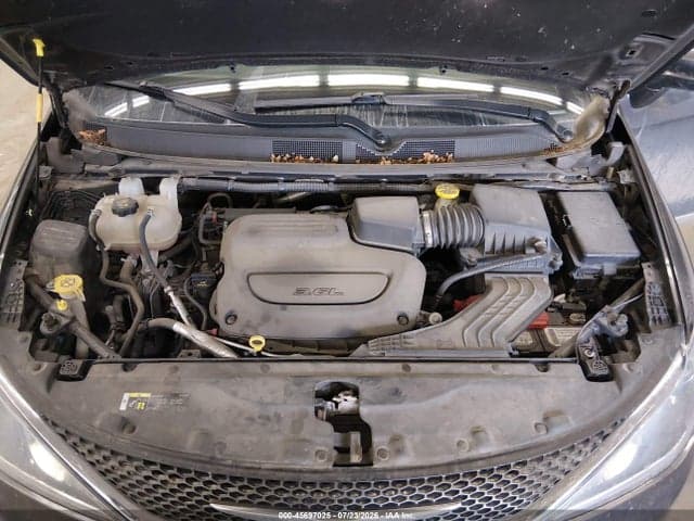 2019 CHRYSLER PACIFICA TOURING L PLUS 10