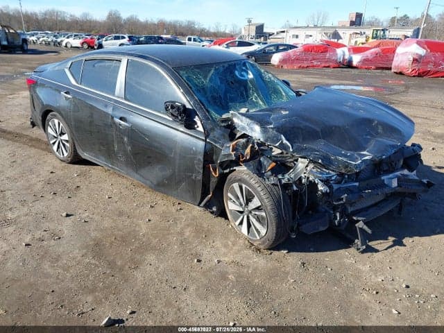 2022 NISSAN ALTIMA SV FWD - 1