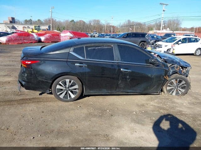 2022 NISSAN ALTIMA SV FWD 12