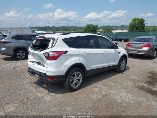 2018 FORD ESCAPE SE 4