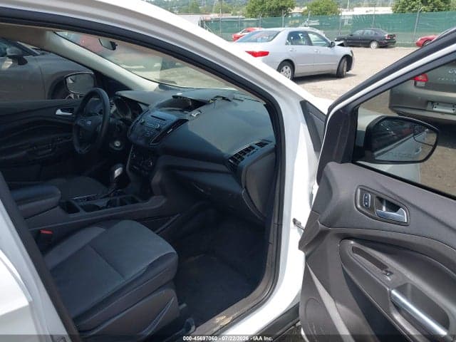2018 FORD ESCAPE SE 5