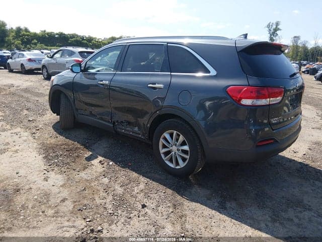 2017 KIA SORENTO 2.4L LX 3