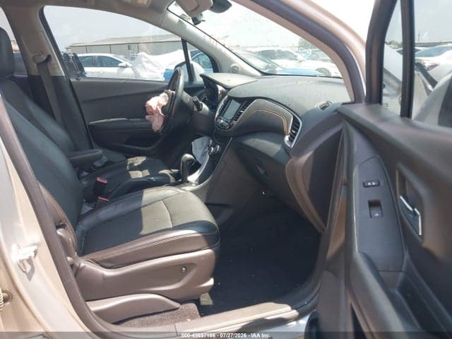 2019 CHEVROLET TRAX LT 5