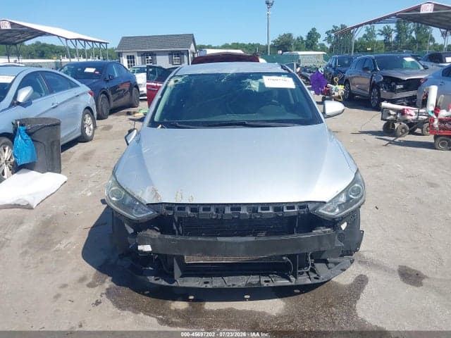 2017 HYUNDAI ELANTRA SE 13