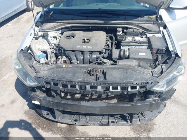 2017 HYUNDAI ELANTRA SE 10