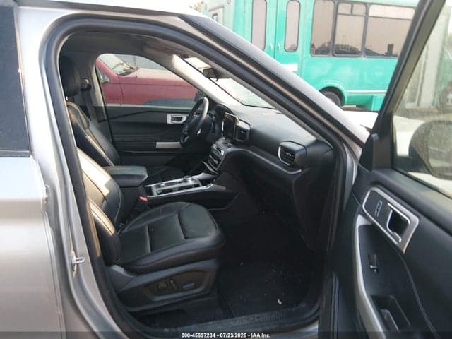 2024 FORD EXPLORER XLT 5