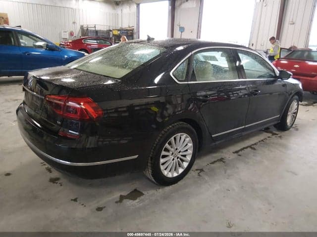 2017 VOLKSWAGEN PASSAT 1.8T SE 4