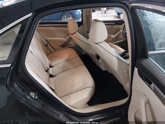 2017 VOLKSWAGEN PASSAT 1.8T SE 8