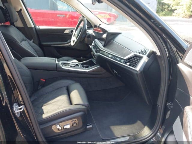 2026 BMW X7 XDRIVE40I 5