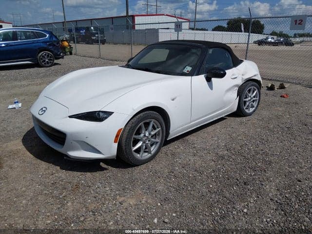 2017 MAZDA MX-5 MIATA SPORT 2