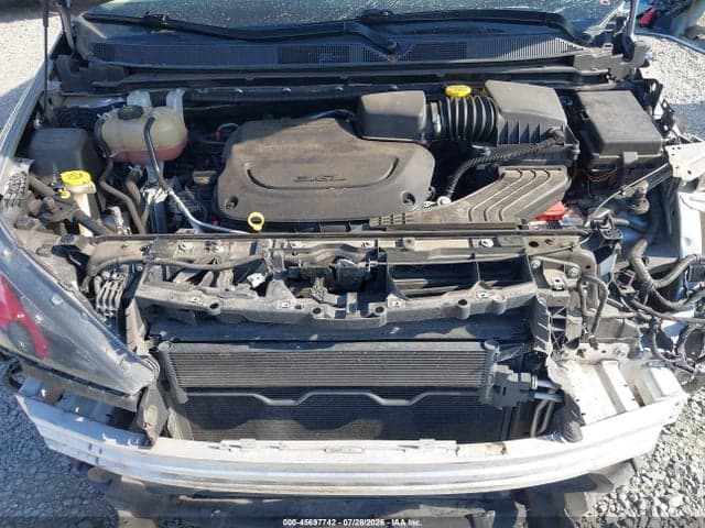 2021 CHRYSLER VOYAGER LXI 10