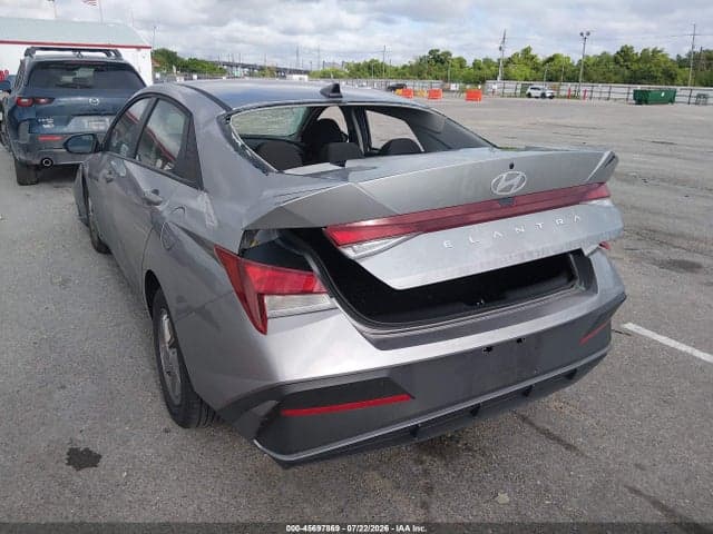 2026 HYUNDAI ELANTRA SE 3