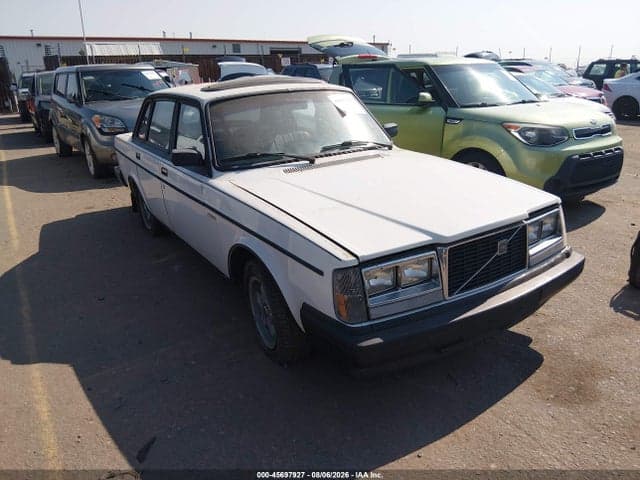 1983 VOLVO 244 GLT - 1