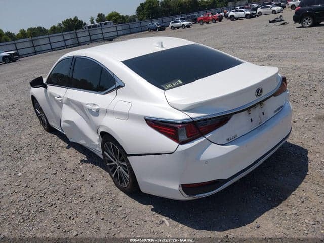 2022 LEXUS ES 300H 3