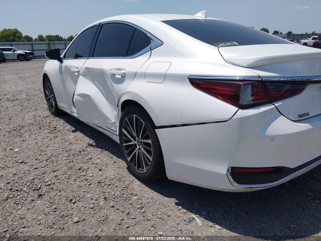 2022 LEXUS ES 300H 6
