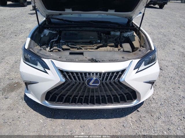 2022 LEXUS ES 300H 10