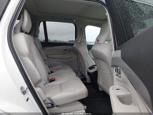 2023 VOLVO XC90 B5 CORE 8