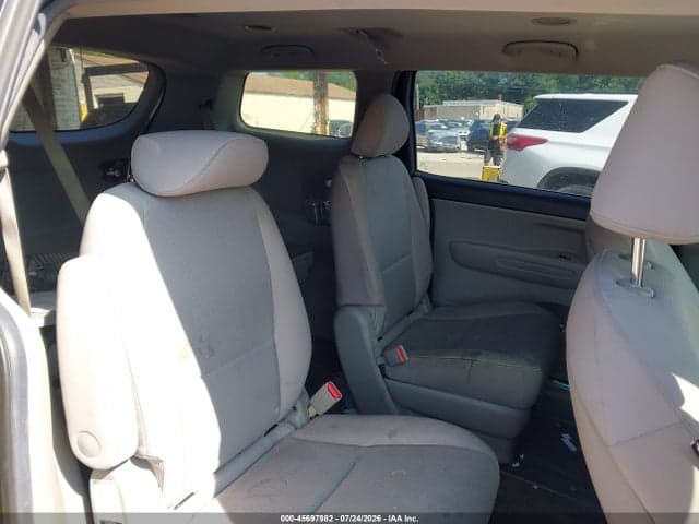 2020 KIA SEDONA LX 8