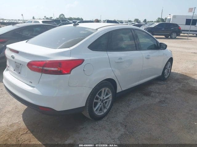 2017 FORD FOCUS SE 4