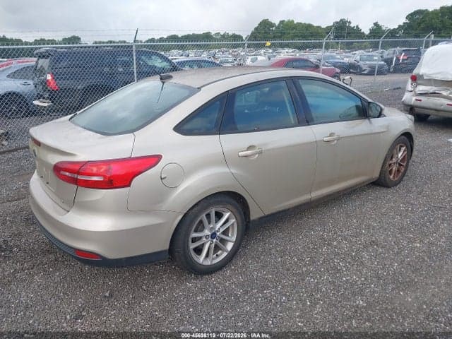 2017 FORD FOCUS SE 4