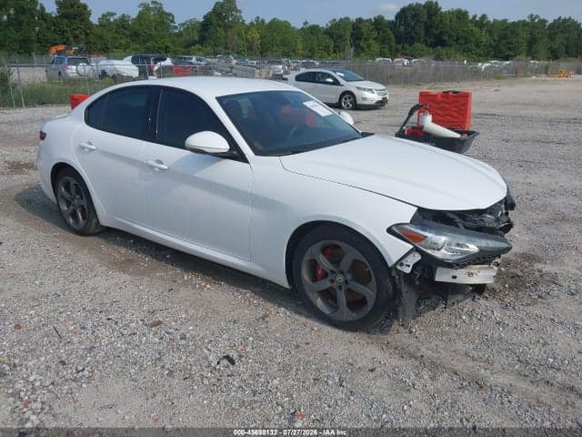 2018 ALFA ROMEO GIULIA RWD 1