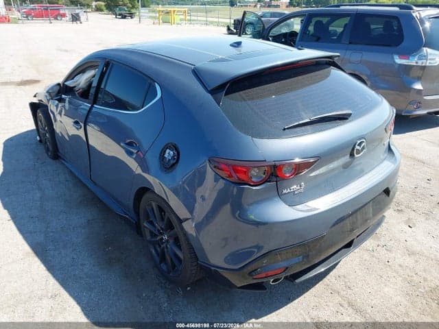 2021 MAZDA MAZDA3 PREMIUM 3