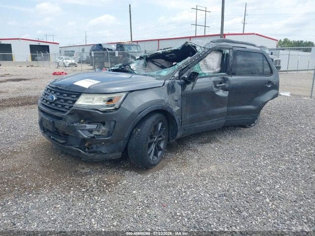 2017 FORD EXPLORER XLT 2