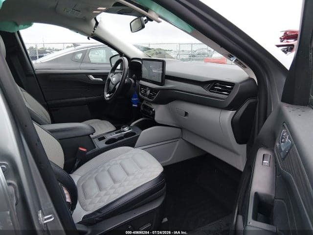 2024 FORD ESCAPE PLATINUM 5