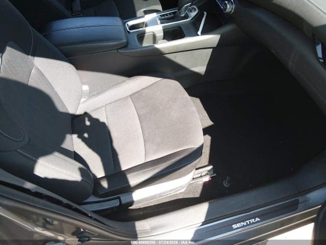 2022 NISSAN SENTRA SV XTRONIC CVT 5
