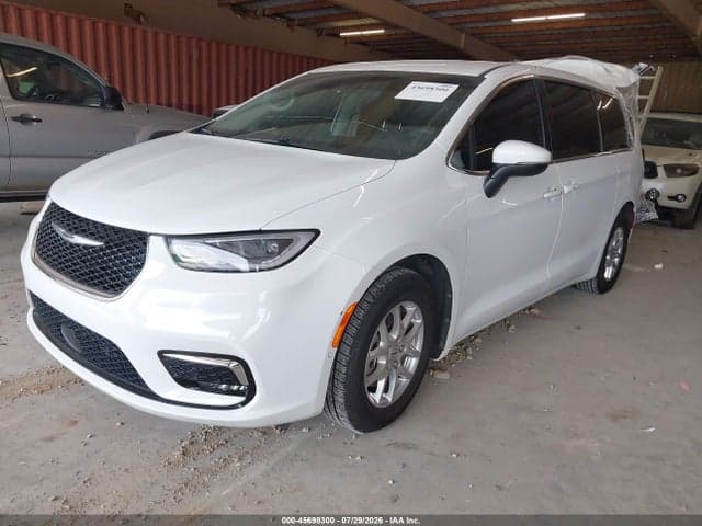 2023 CHRYSLER PACIFICA TOURING L 2