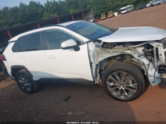 2019 TOYOTA RAV4 XLE PREMIUM 13