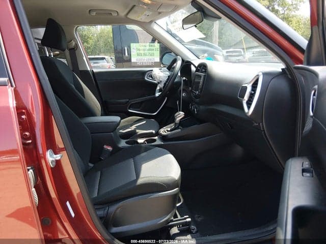 2025 KIA SOUL LX 5