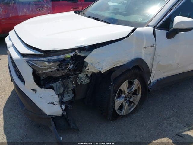 2020 TOYOTA RAV4 HYBRID XLE 6