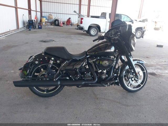 2025 HARLEY-DAVIDSON FLHX 12