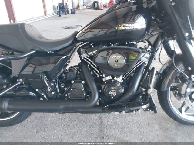 2025 HARLEY-DAVIDSON FLHX 8