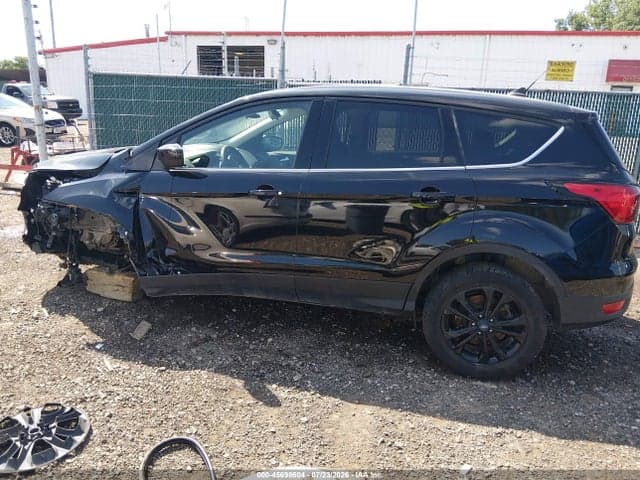2019 FORD ESCAPE SE 13