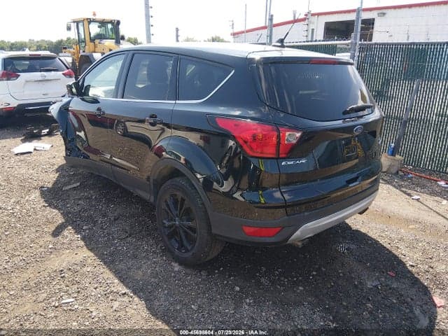 2019 FORD ESCAPE SE 3