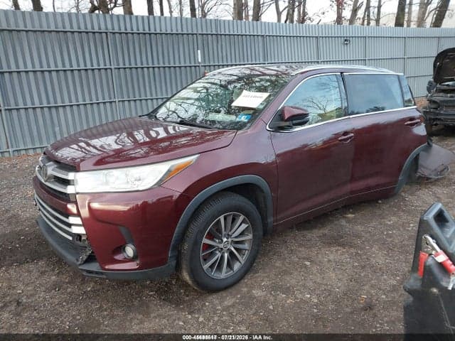 2018 TOYOTA HIGHLANDER XLE 2