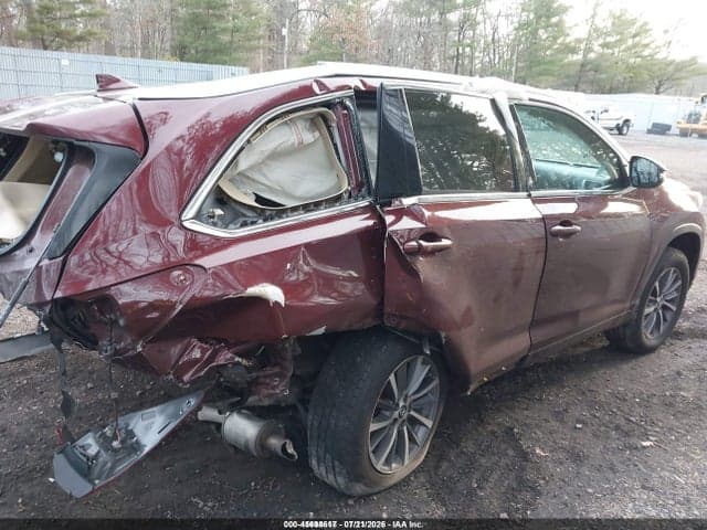 2018 TOYOTA HIGHLANDER XLE 17