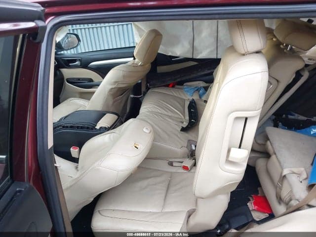 2018 TOYOTA HIGHLANDER XLE 8