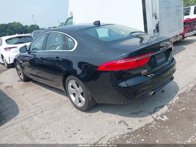 2018 JAGUAR XF 25T 3