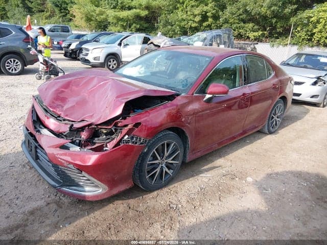 2022 TOYOTA CAMRY XLE HYBRID 2