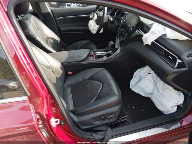 2022 TOYOTA CAMRY XLE HYBRID 5
