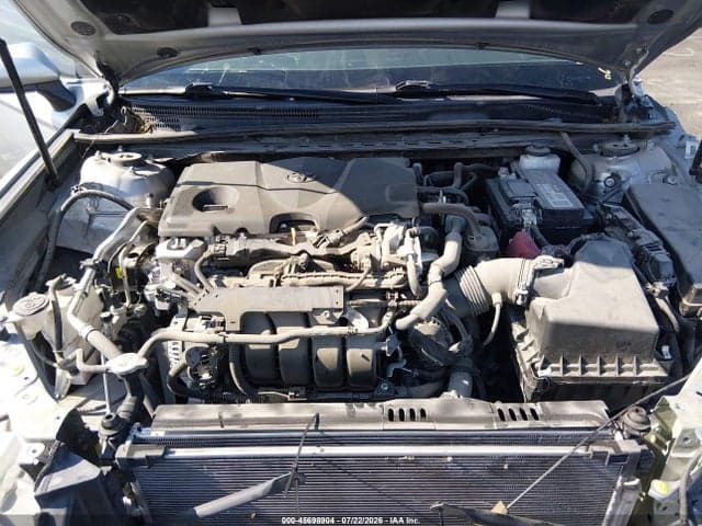2020 TOYOTA CAMRY SE 10