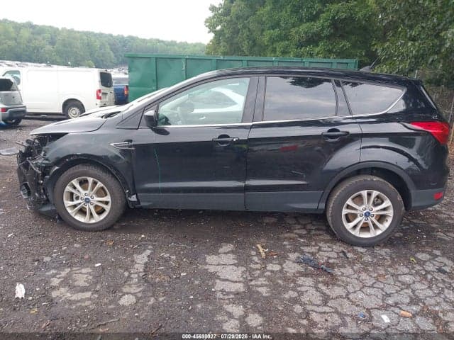 2019 FORD ESCAPE SE 14
