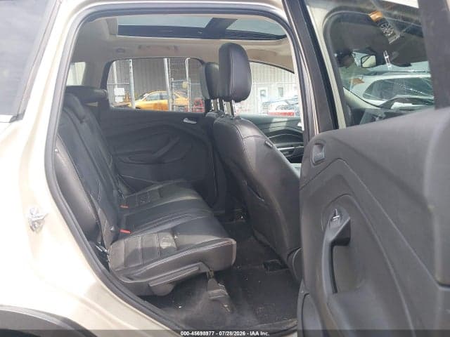 2017 FORD ESCAPE TITANIUM 8