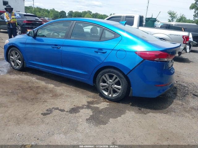 2017 HYUNDAI ELANTRA SE 3