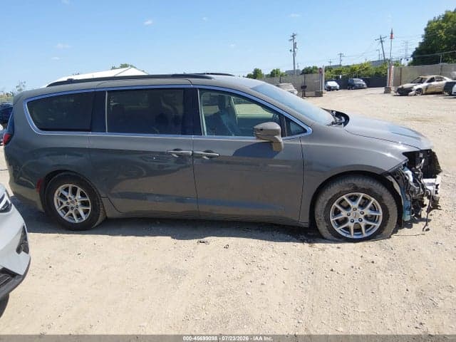 2022 CHRYSLER PACIFICA TOURING L 14